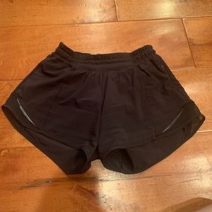 Lululemon Hotty Hot Short Size 2